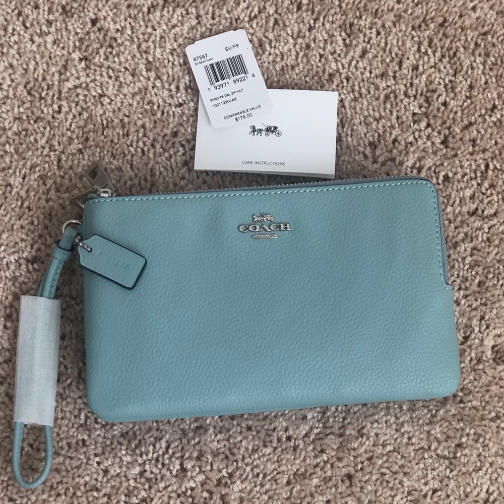 ❌🚫SOLD!!🚫❌Coach double zip wallet